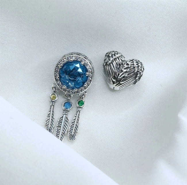 Srebrny Charms Serce ze Skrzydłami