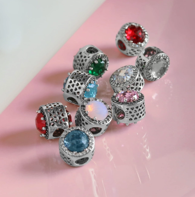 Srebrny Charms Promienne Serce Czerwień