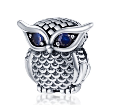 Srebrny Charms Mądra Sowa z Niebieskimi Oczami