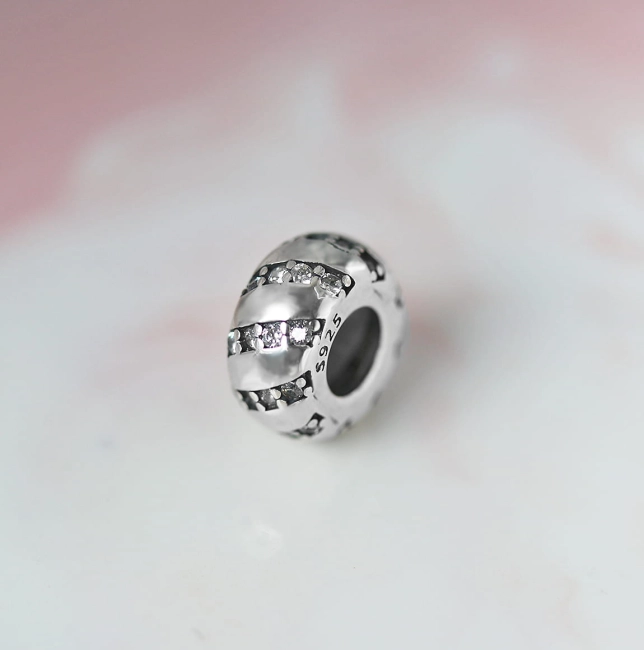 Srebrny Charms Elegancki Stoper Separator z Cyrkoniami