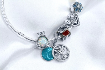 Srebrny Charms Prezent od Serca