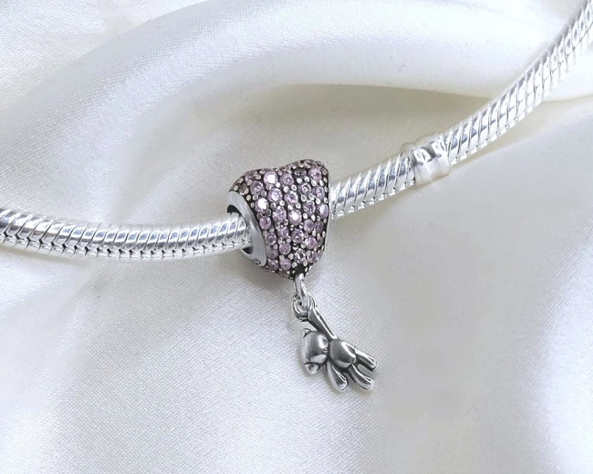 Srebrny Charms Zawieszka Miś z Różowym Sercem