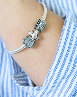 Srebrny Charms Białe Szkło Splot Winorośli