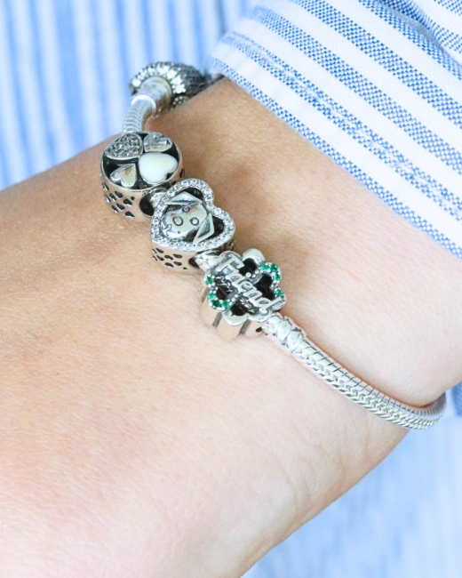 Srebrny Charms Piesek w Sercu