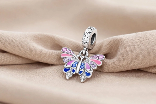 Charms Kolorowy Motyl Mariposa
